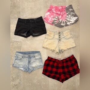 bundle of 5 shorts